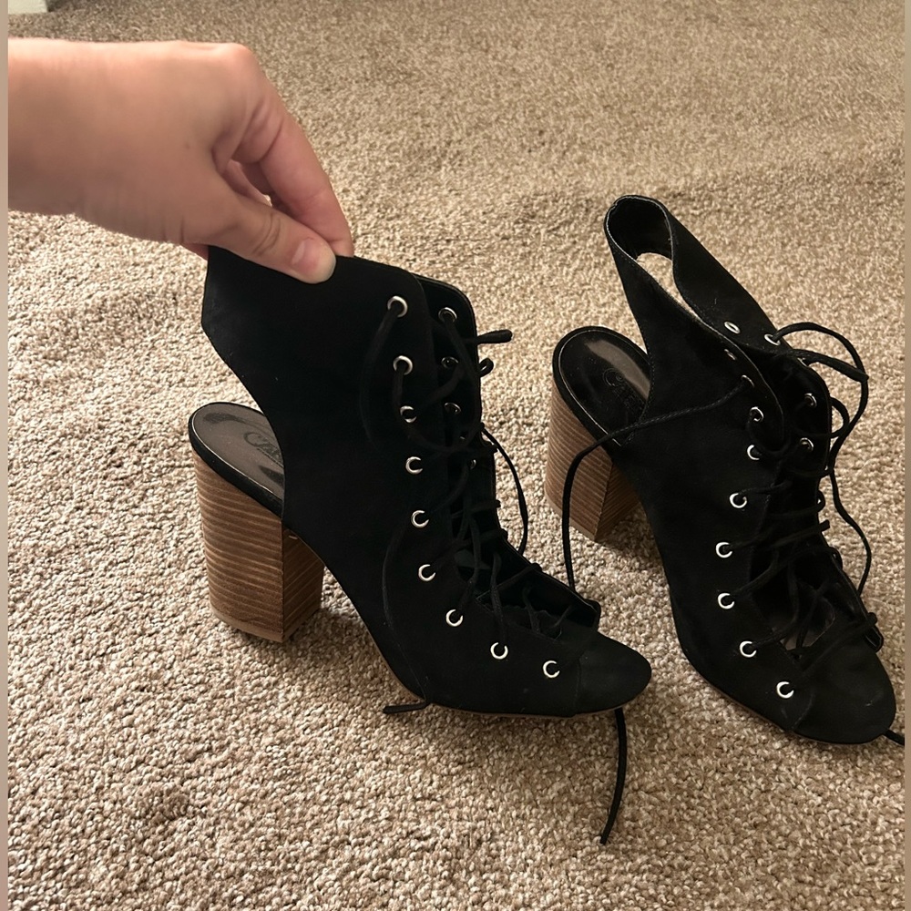 Black Lace-Up Block Heel Sandals